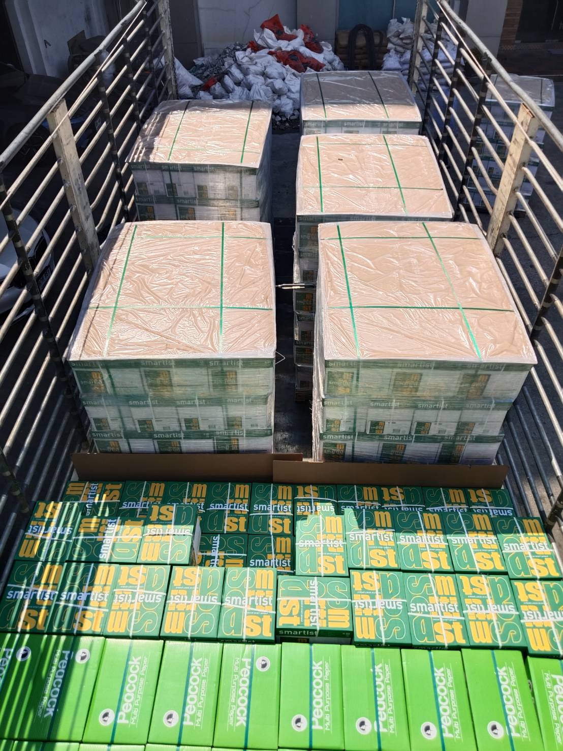 บริการรับส่งสินค้าทุกประเภทไปแม่สอด มุ่งเจริญแม่สอดขนส่ง